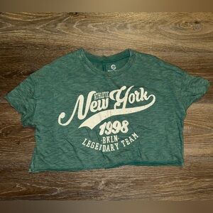 Green New York Graphic oversized cropped Tee